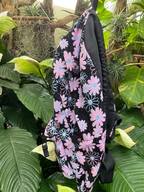 VTG JanSport Black With Pink Flowers Corduroy Backpack main image 6